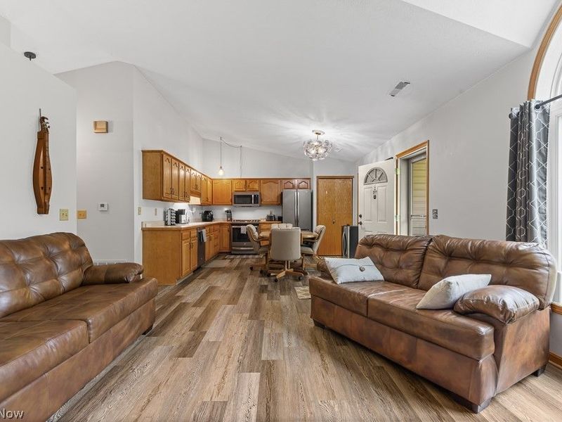 808 Ryan Road, Unit Apt 14, Medina, OH 44256 Photo 9