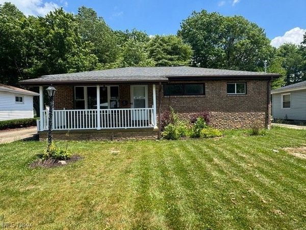 972 NW Southern Boulevard , Warren, OH 44485