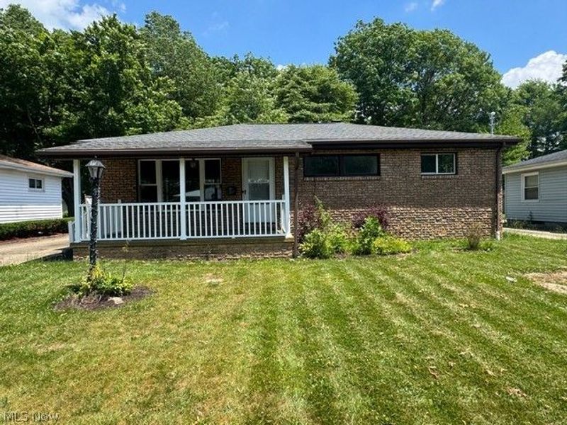 972 NW Southern Boulevard, Warren, OH 44485 Photo 1