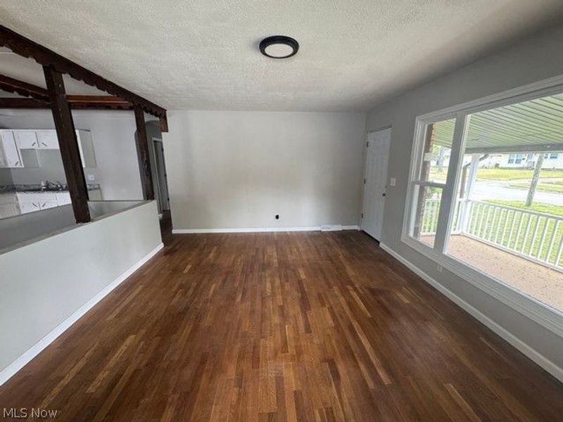 972 NW Southern Boulevard, Warren, OH 44485 Photo 2
