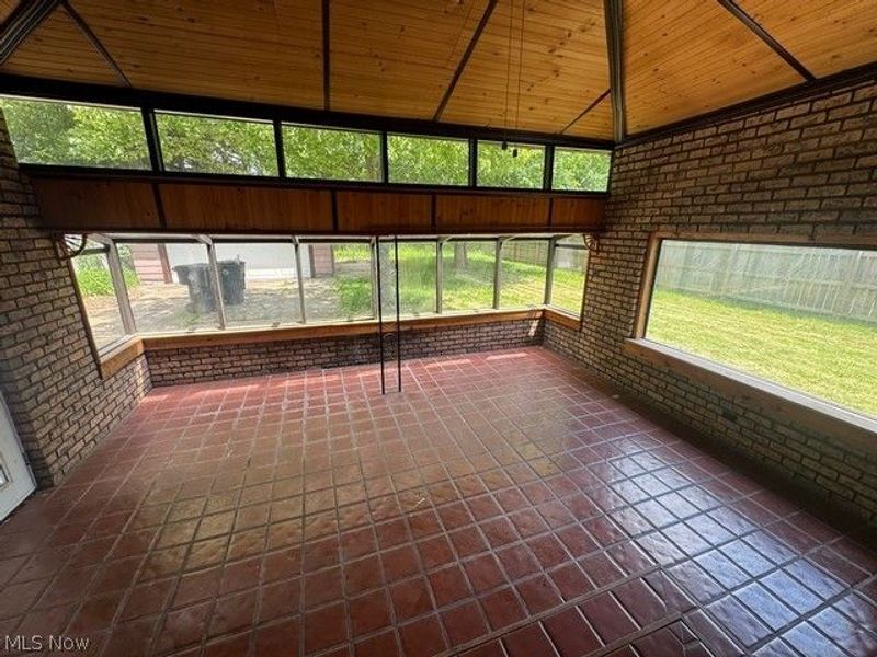 972 NW Southern Boulevard, Warren, OH 44485 Photo 30