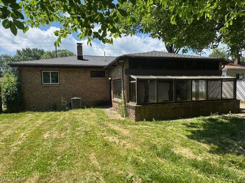 972 NW Southern Boulevard, Warren, OH 44485 Photo 38