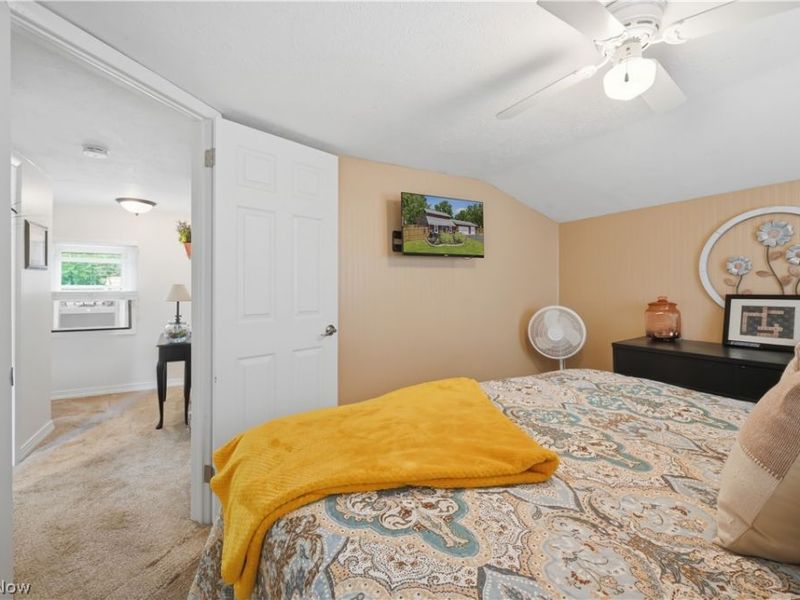 16728 Parkview Avenue, Lake Milton, OH 44429 Photo 26