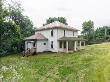 8528 State Route 250 SE, Dennison, OH 44621