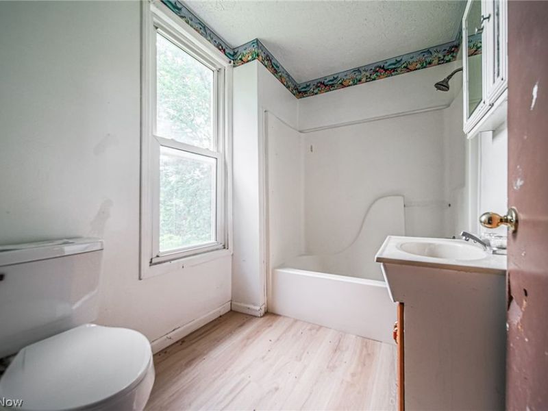 8528 State Route 250 SE, Dennison, OH 44621 Photo 12