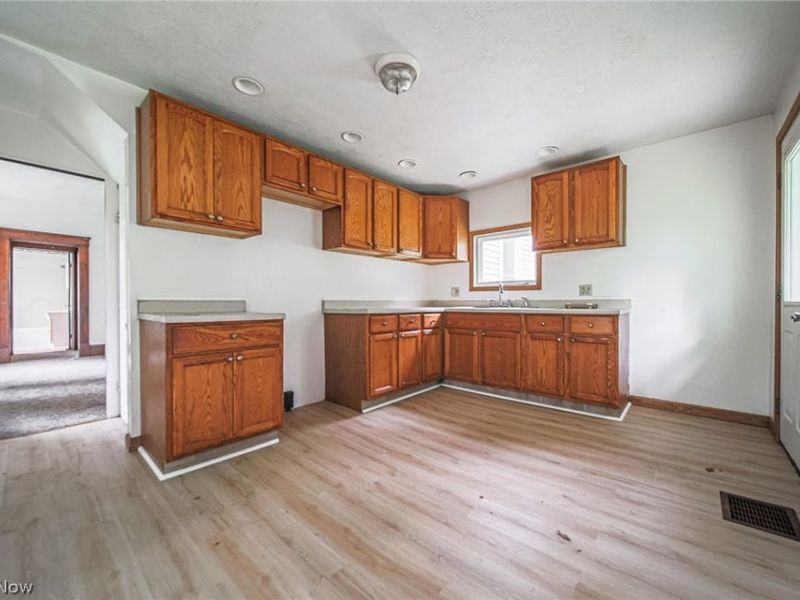 8528 State Route 250 SE, Dennison, OH 44621 Photo 13