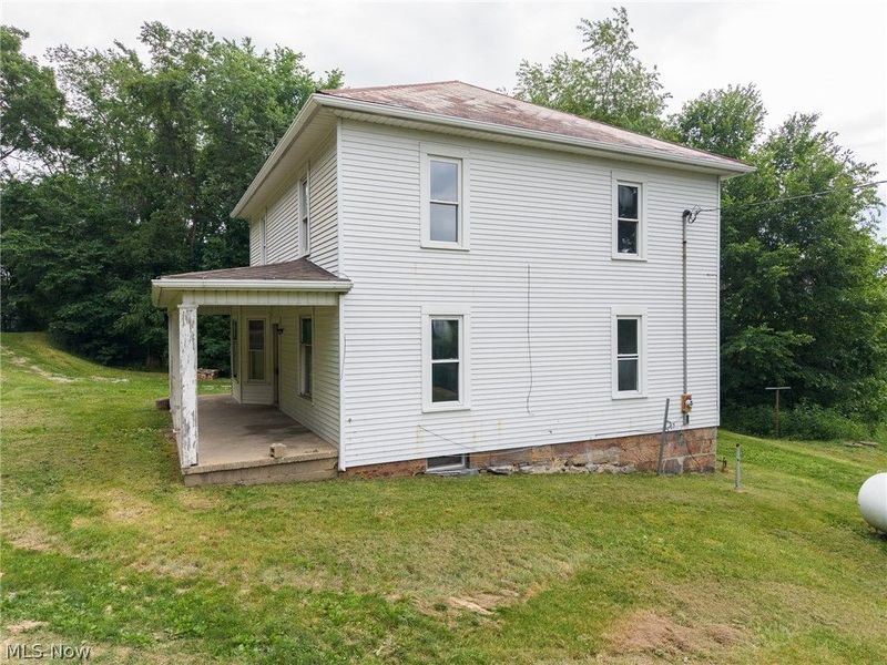 8528 State Route 250 SE, Dennison, OH 44621 Photo 3