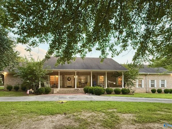 920 Wolf Creek Road, Albertville, AL 35951
