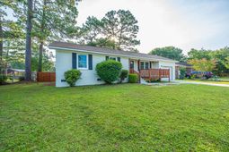 104 Forest Lane photo 4