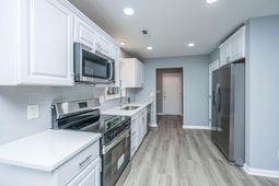 104 Forest Lane photo 4