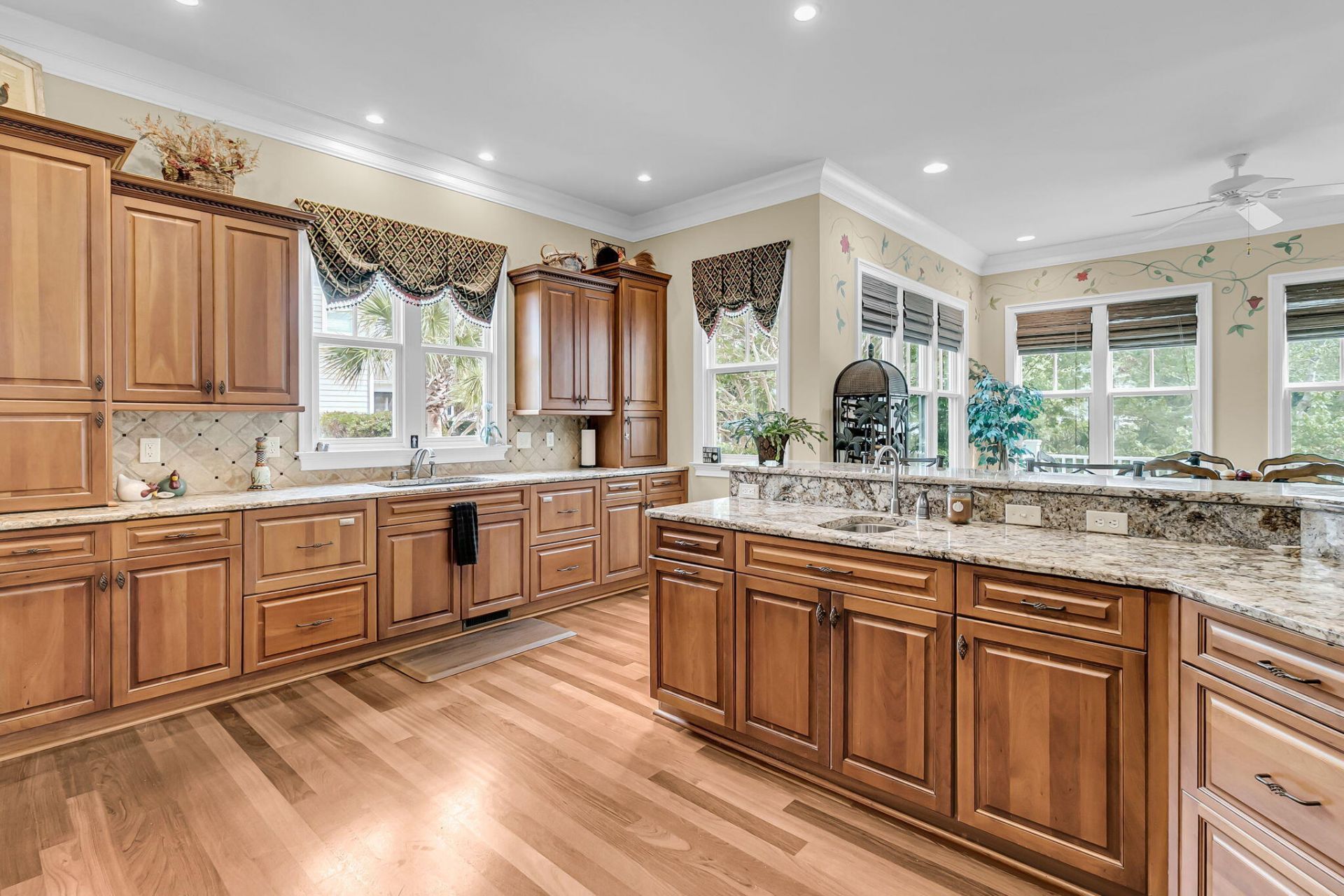 2744 Fountainhead Way Photo 20