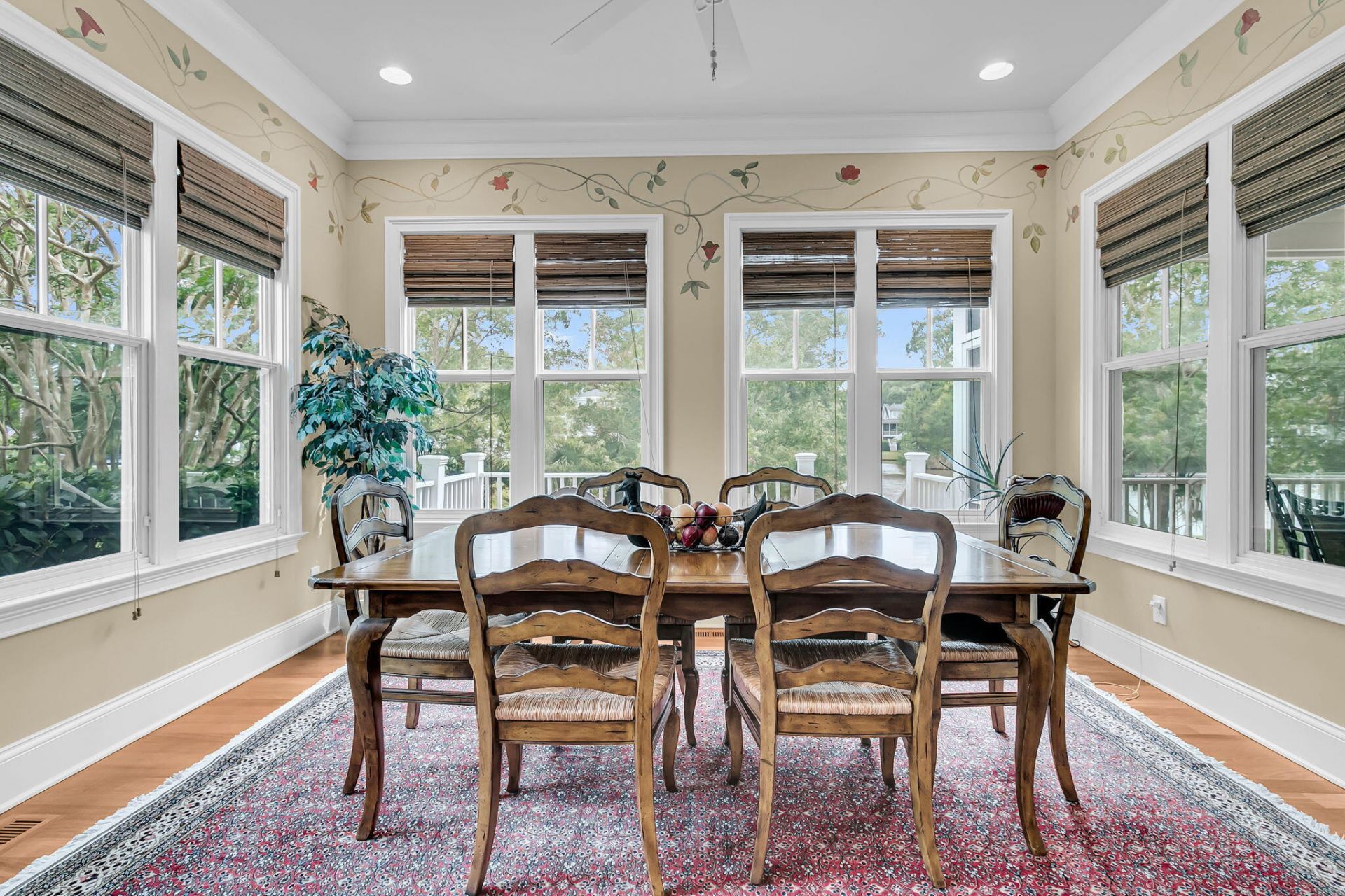 2744 Fountainhead Way Photo 25