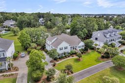 2744 Fountainhead Way photo 4