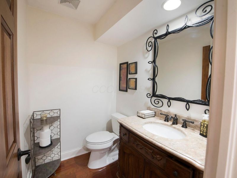 285 Partridge, Powell, OH 43065 Photo 13
