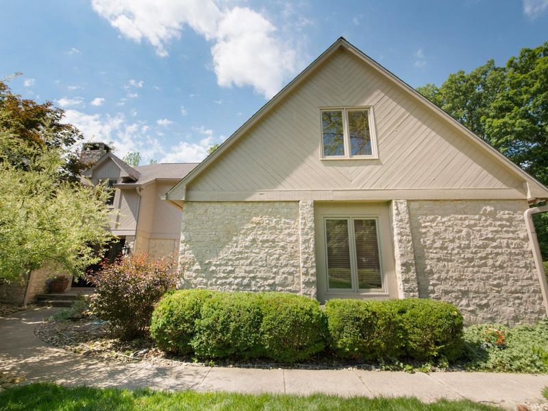 285 Partridge, Powell, OH 43065 Photo 2