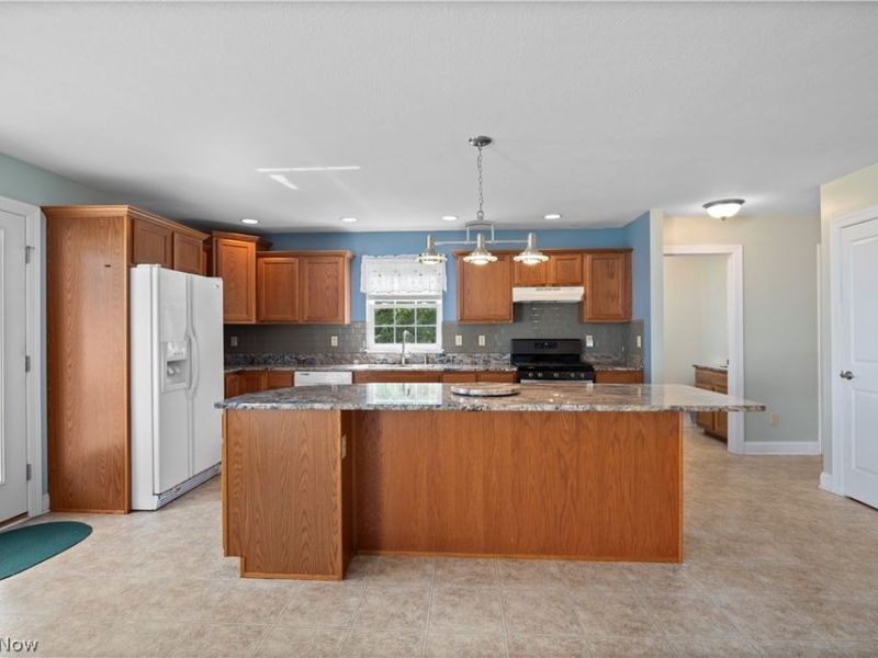 14617 Kneisel Road, Vermilion, OH 44089 Photo 5
