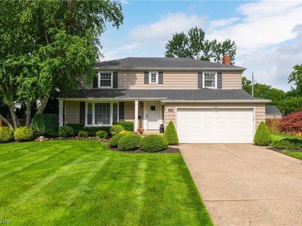 2808 W Asplin Drive , Rocky River, OH 44116