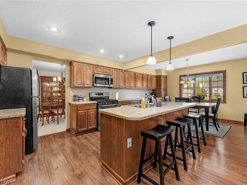 2808 W Asplin Drive, Rocky River, OH 44116 Photo 14
