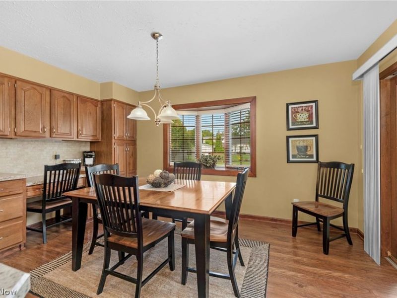 2808 W Asplin Drive, Rocky River, OH 44116 Photo 16
