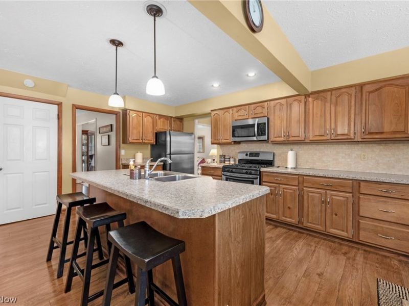 2808 W Asplin Drive, Rocky River, OH 44116 Photo 17