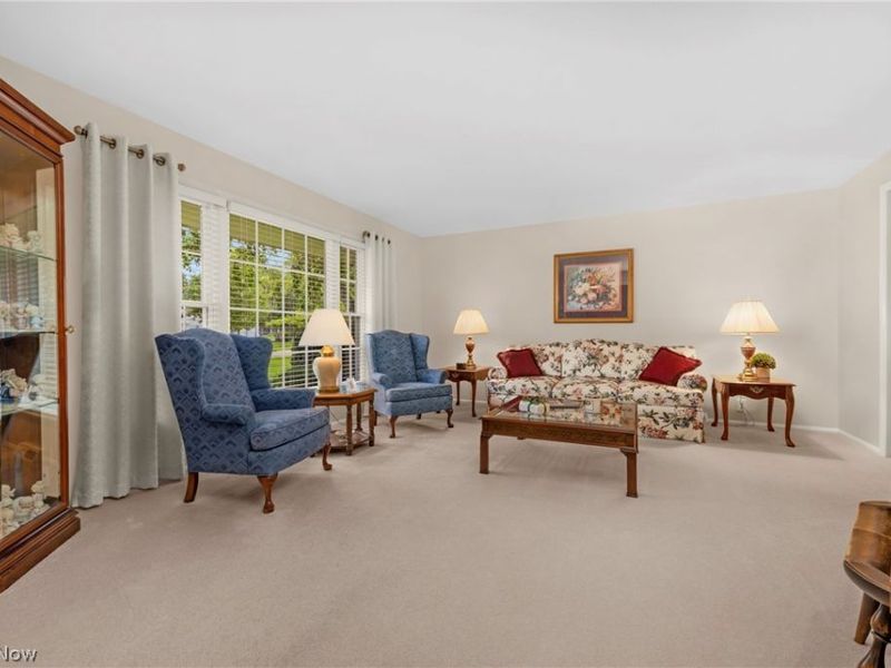 2808 W Asplin Drive, Rocky River, OH 44116 Photo 5