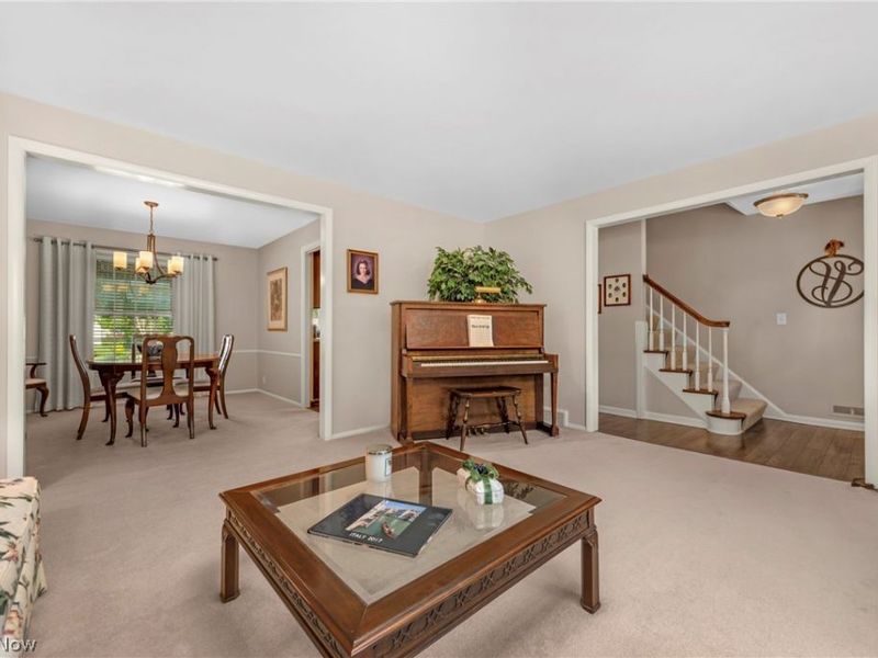2808 W Asplin Drive, Rocky River, OH 44116 Photo 7