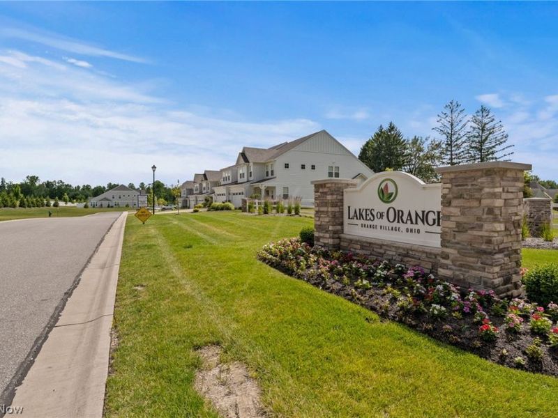 210 Lake Balaton Drive, Orange Village, OH 44022 Photo 5
