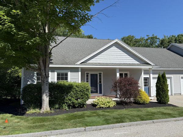 30 York Ledge Drive, Unit 30, Cumberland, ME 04110