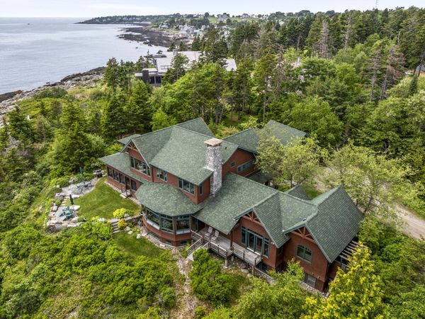 22 Cragmoor Lane , Harpswell, ME 04003