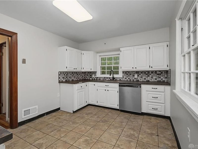 3910 Midway Avenue, Dayton, OH 45417 Photo 16