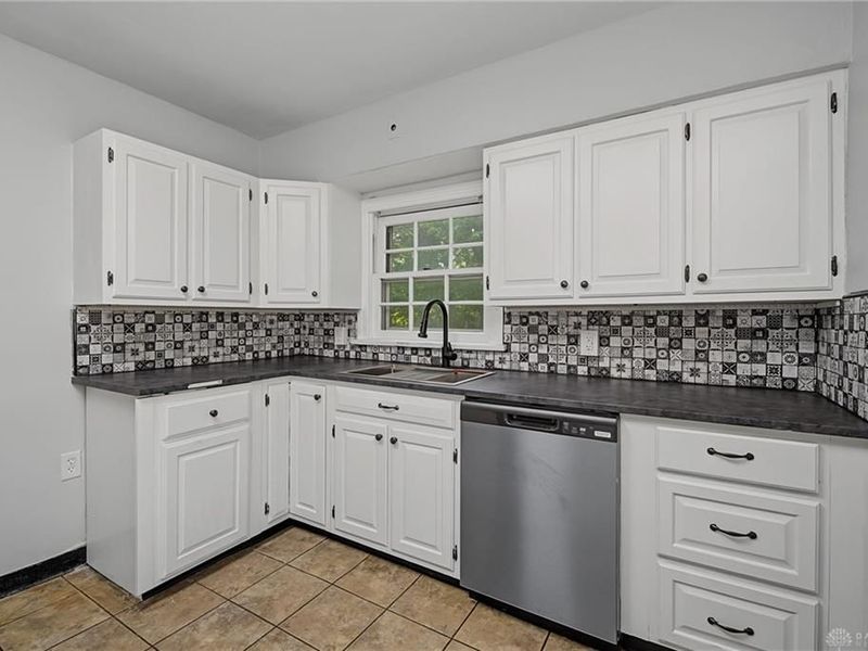 3910 Midway Avenue, Dayton, OH 45417 Photo 18