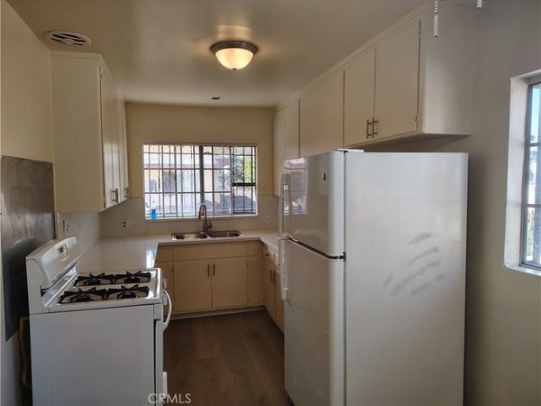 11022 Crenshaw Boulevard, Unit 4, Inglewood, CA 90303