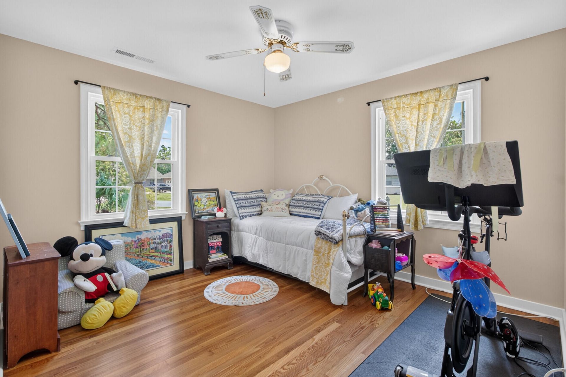 403 Rotherwood Drive Photo 34