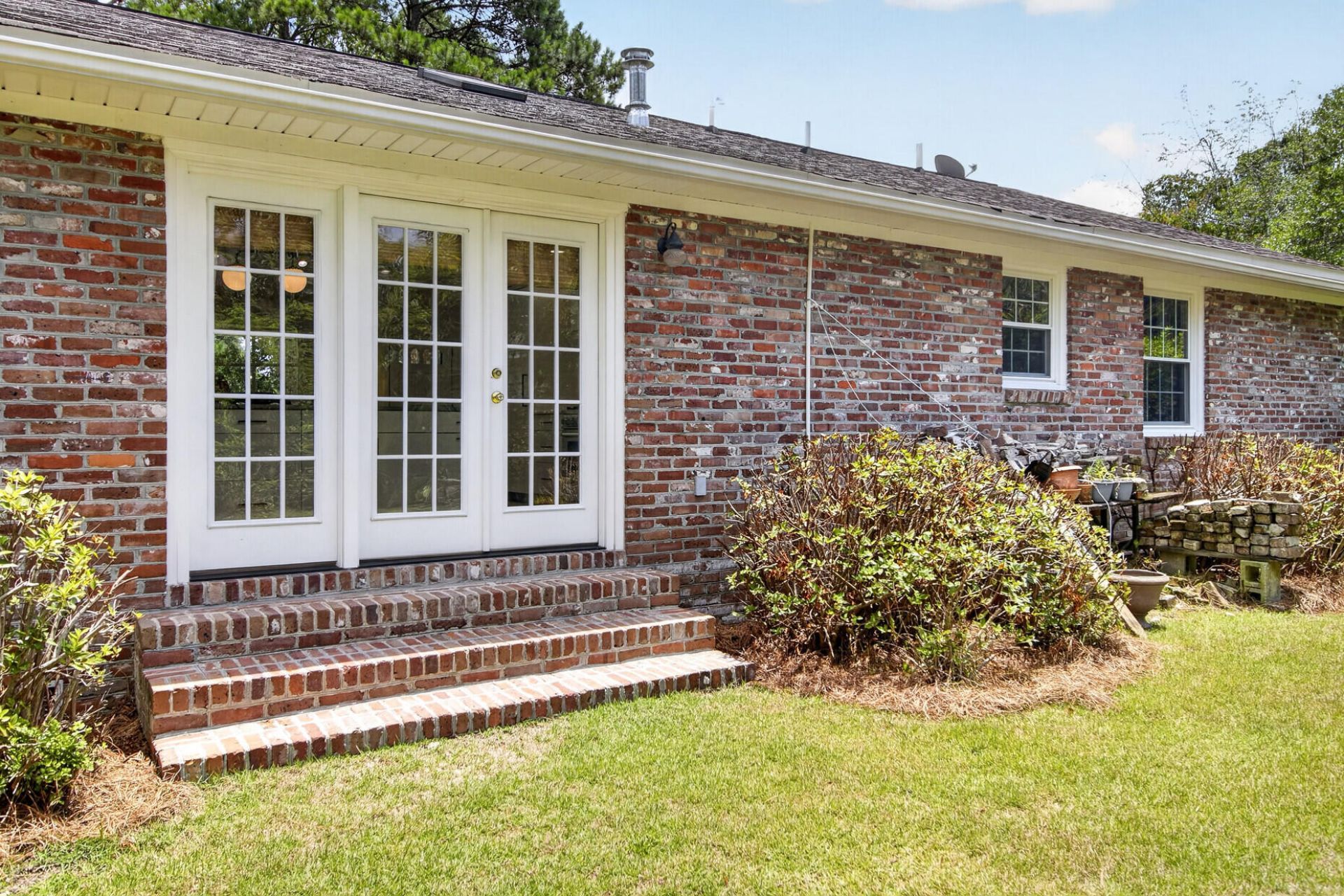 403 Rotherwood Drive Photo 37