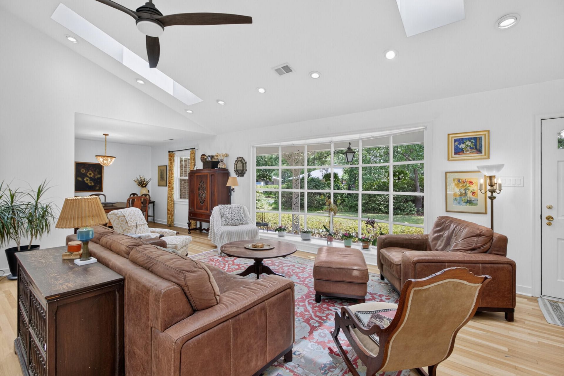 403 Rotherwood Drive Photo 9
