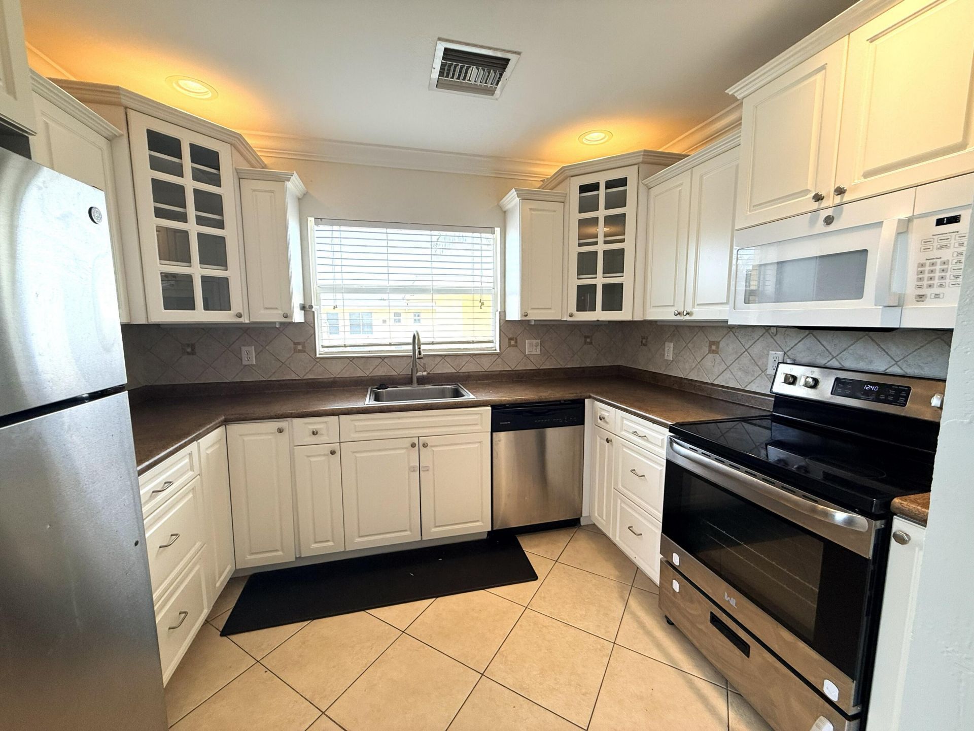 735 Hummingbird Way, Unit 201, North Palm Beach, FL 33408 Photo