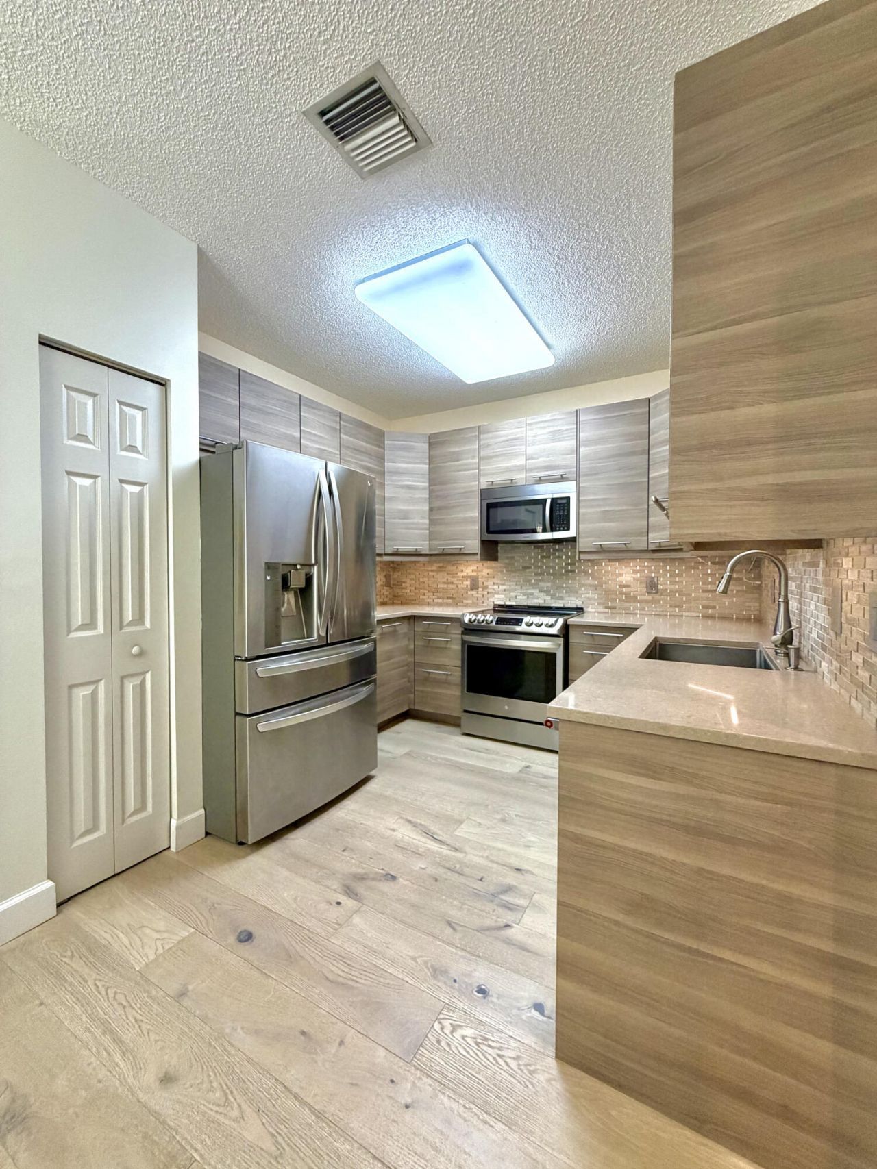 8302 VÃ­a Serena, Boca Raton, FL 33433 Photo