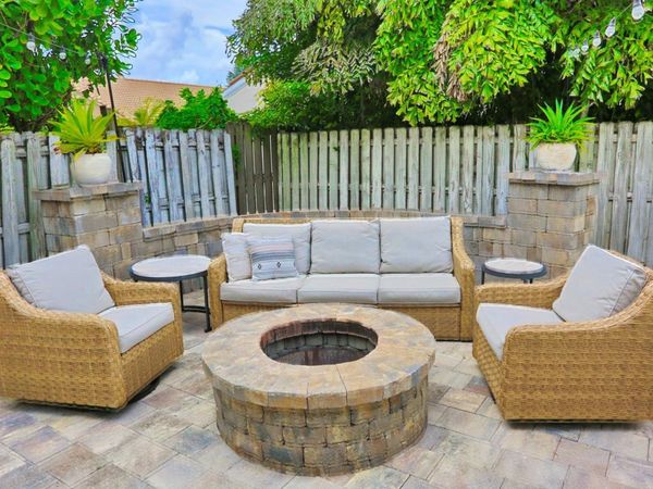 15061 Durham Lane, Davie, FL 33331