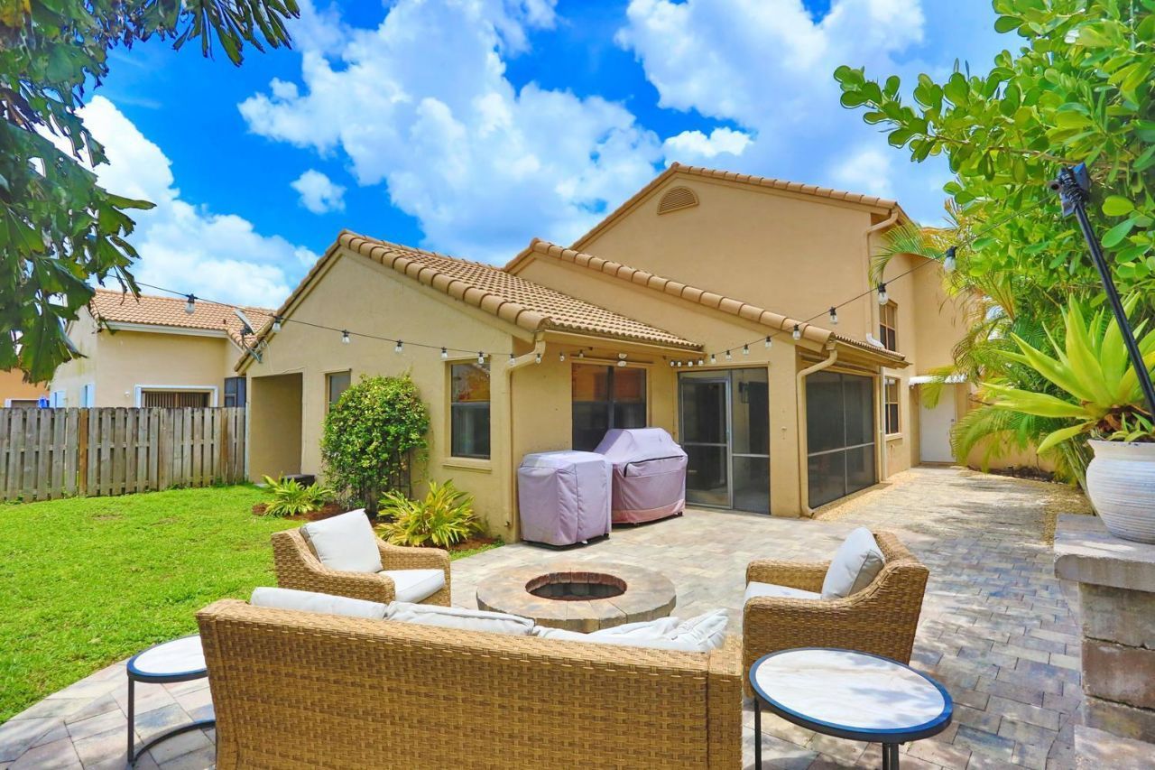 15061 Durham Lane, Davie, FL 33331 Photo