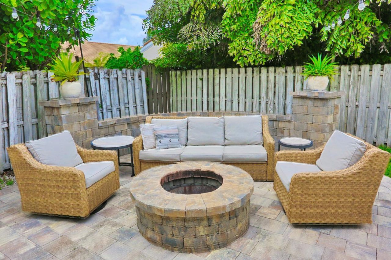 15061 Durham Lane, Davie, FL 33331 Photo