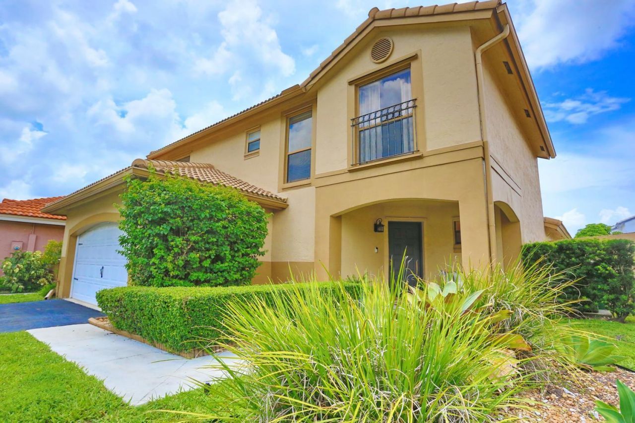 15061 Durham Lane, Davie, FL 33331 Photo
