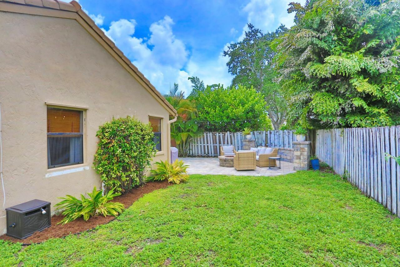 15061 Durham Lane, Davie, FL 33331 Photo