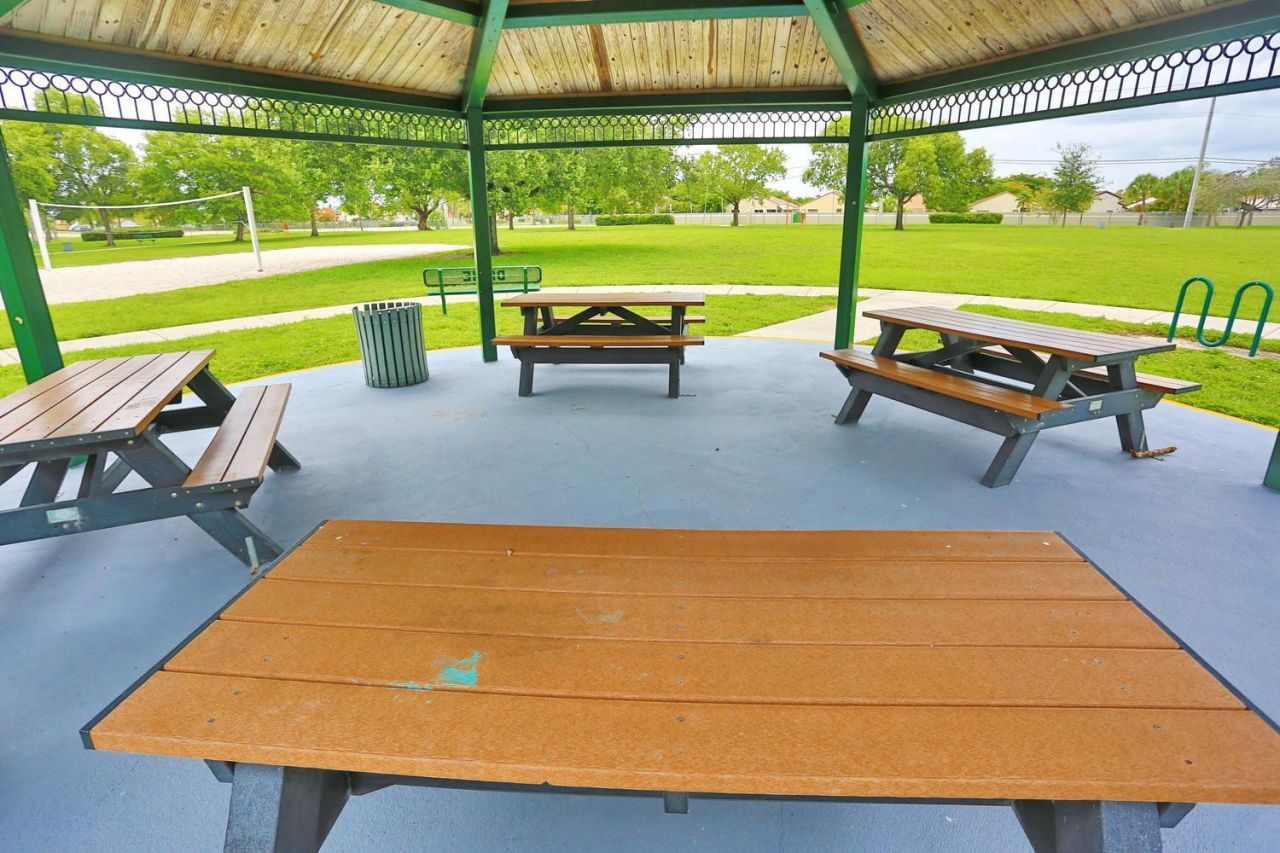 15061 Durham Lane, Davie, FL 33331 Photo