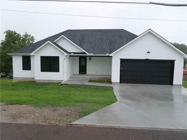 210 S Park Street, Troy, KS 66087