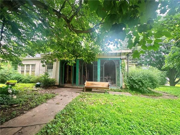 203 N 20th Street, St Joseph, MO 64501
