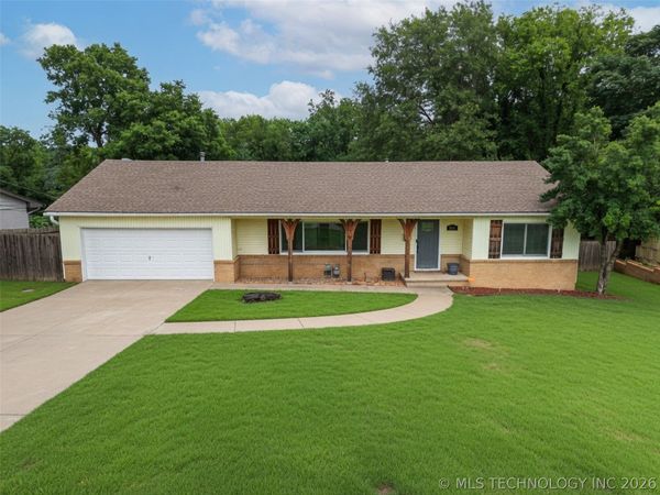 1604 Smysor Drive , Bartlesville, OK 74006