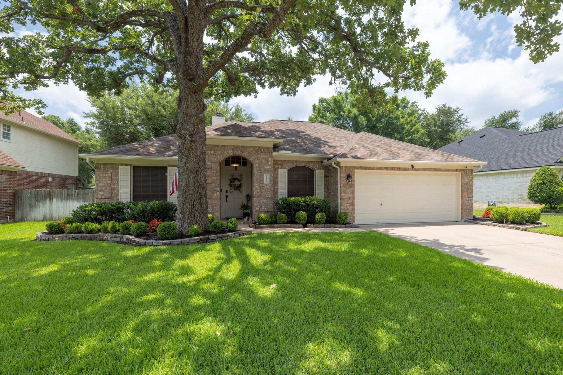 2015 Plantation Dr, Round Rock, TX 78681 Main Photo