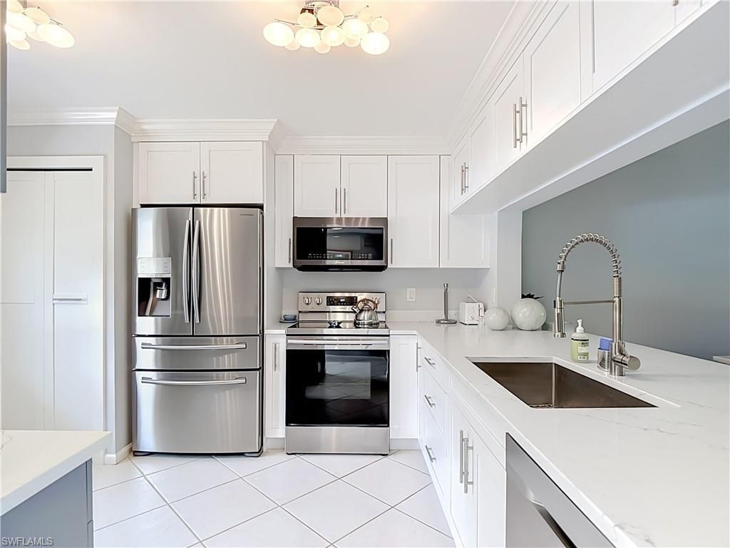 3685 Amberly Cir, Unit D 203, Naples, FL 34112 Photo