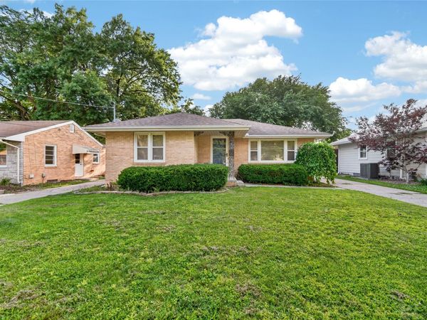 2818 48th Place, Des Moines, IA 50310