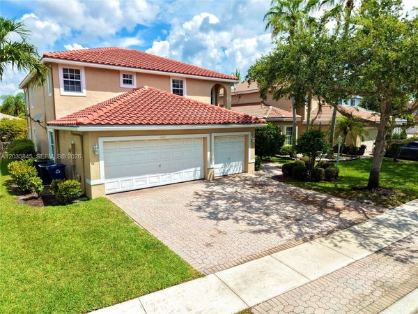 11927 NW 47th St, Coral Springs, FL 33076